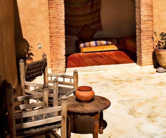 Tigmi Bed and Breakfast Oumnas Εξωτερικό φωτογραφία
